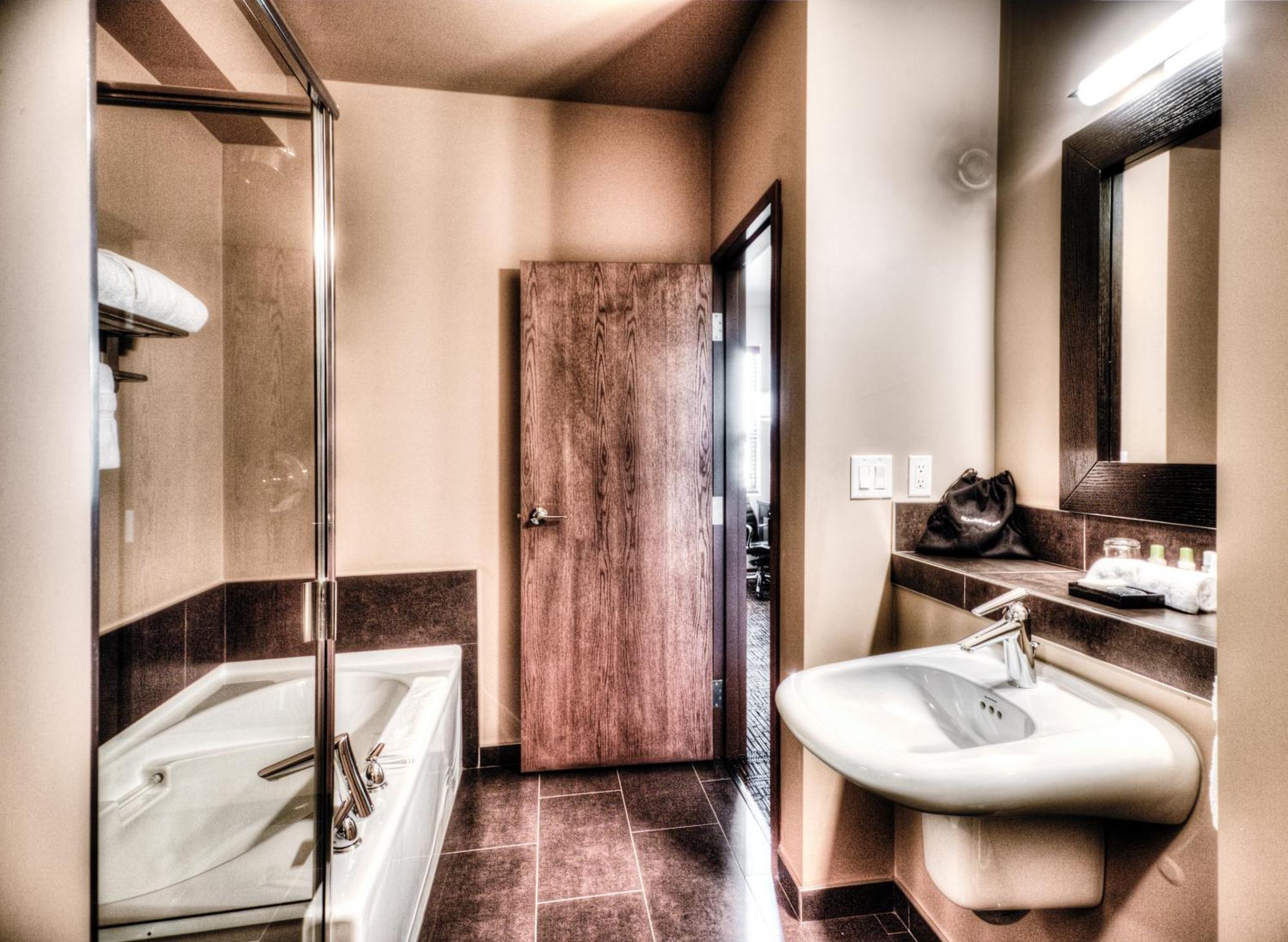 Podollan Inn&Spa - Grande Prairie Ruang foto